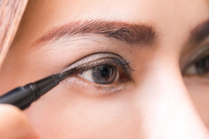 brown eyeliner vs black eyeliner