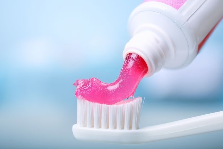 fluoride toothpaste vs non fluoride