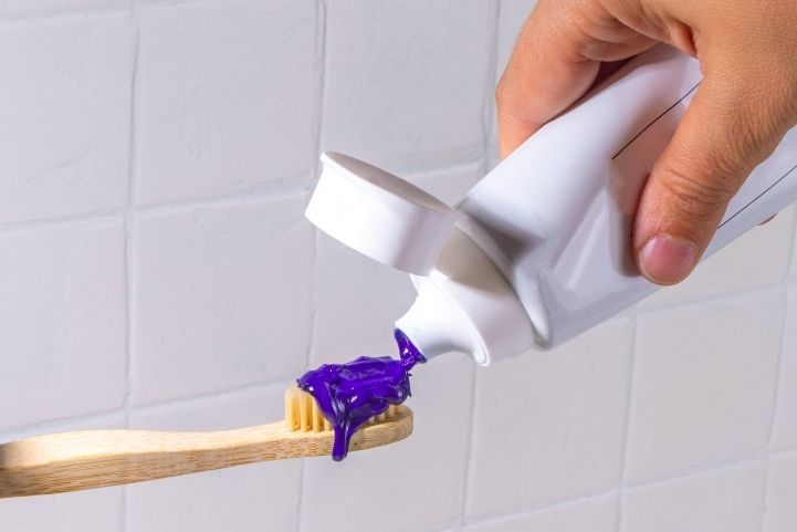fluoride toothpaste vs non fluoride
