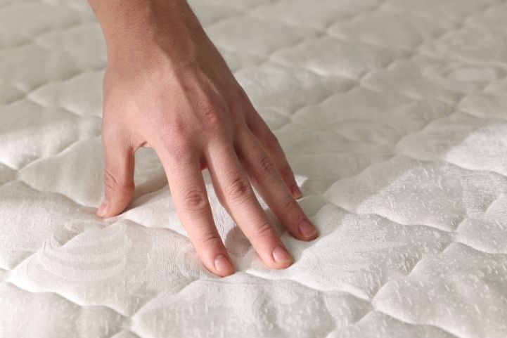 mattress pad vs mattress topper