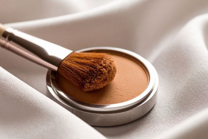 powder foundation vs liquid foundation