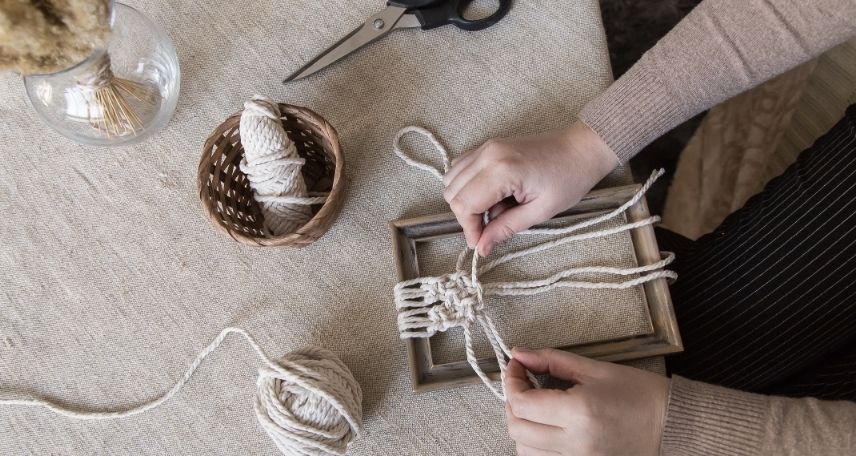 beginner guide to macrame knots