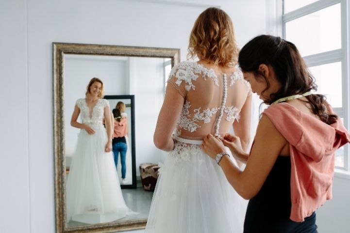 how to choose a wedding dress