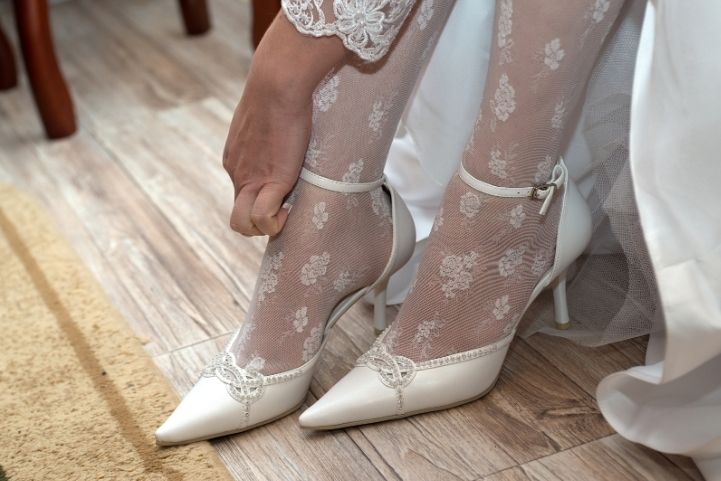 how to choose bridal shoe