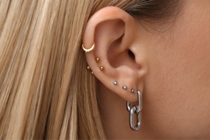 how to choose the right earrings