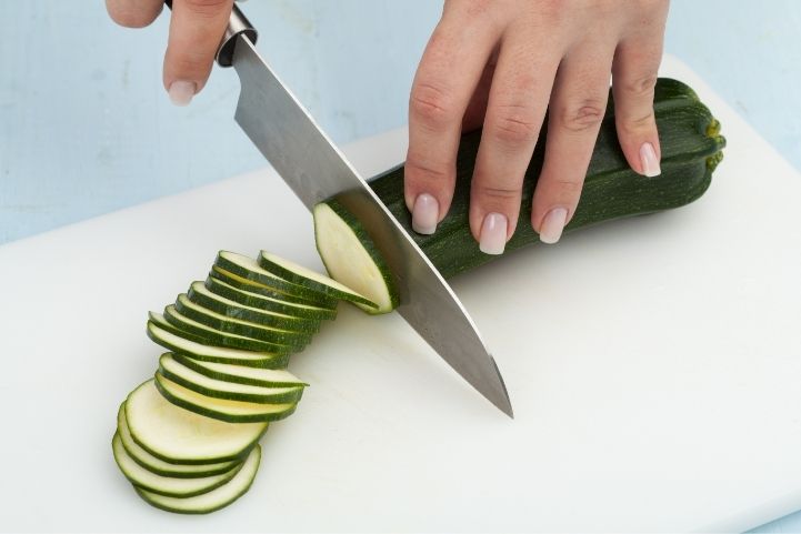 how to choose the right kitchen knife