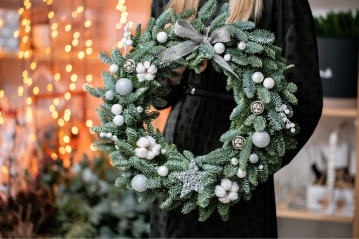 how to make a diy wreath for every season