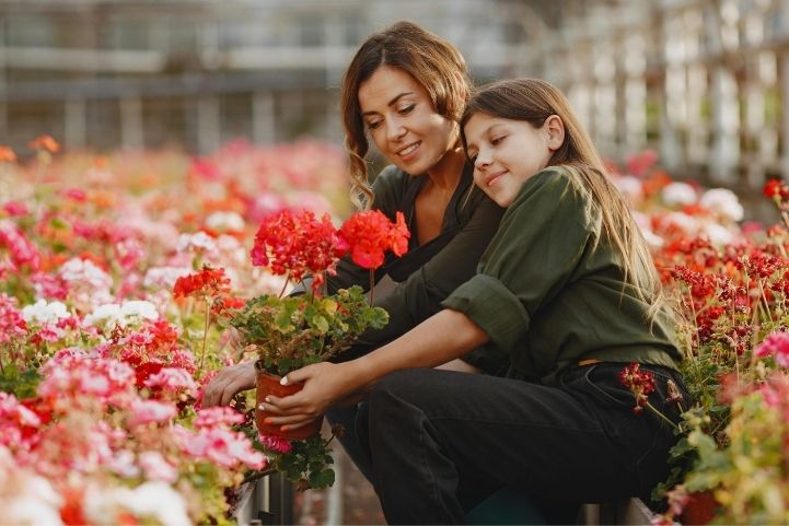 how to make time for your hobbies as a mom