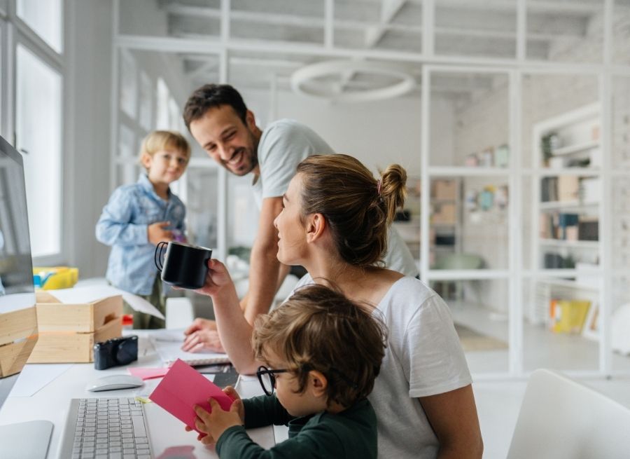 how to stay organized with a busy family schedule