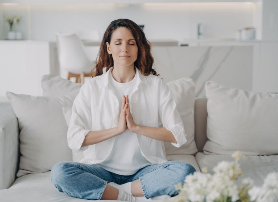 simple ways to reduce stress as a busy mom
